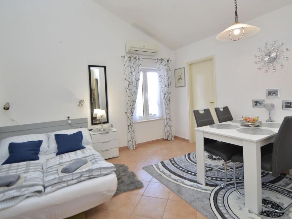Apartment Friedrich-7 By Interhome Tribunj  Luaran gambar